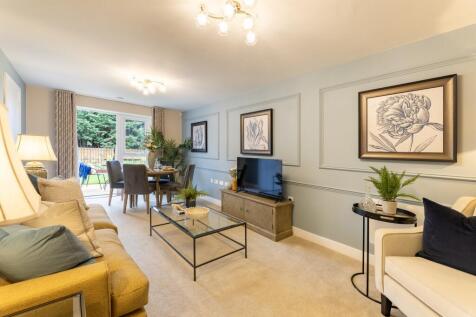 Romeo Place - Living Room